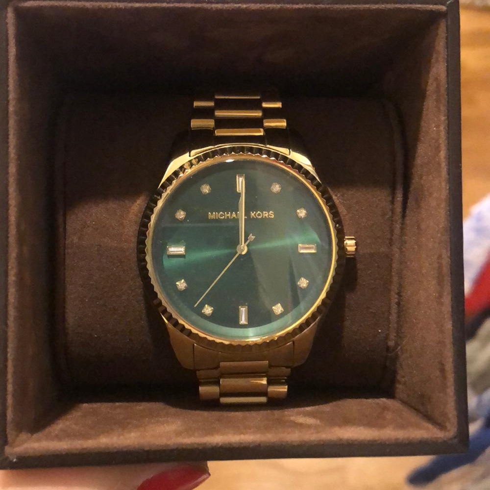 Gorgeous Michael Kors watch with green face